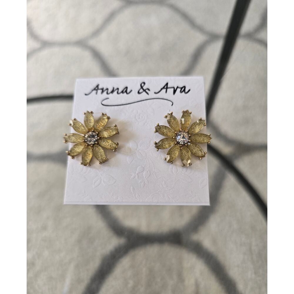 🌴 Pick 3 For $15 Anna & Ava Yellow Rhinestone Flower Earrings NWT